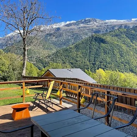 - Restful 2 Bed For Ski, Cycle & Family Apartment *